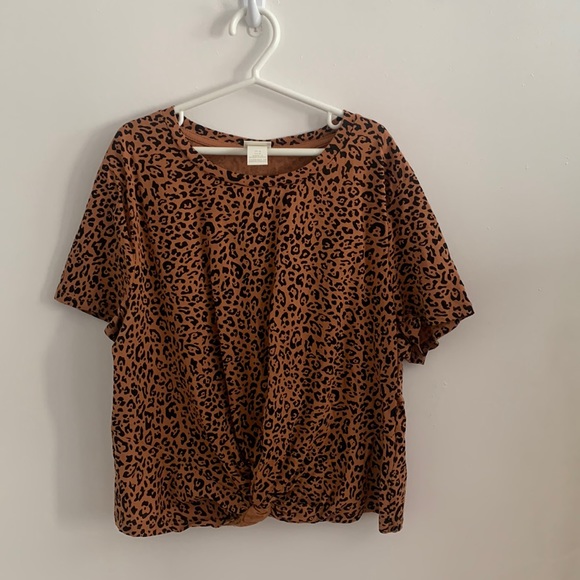 [M] H&M cheetah print top - Picture 1 of 5
